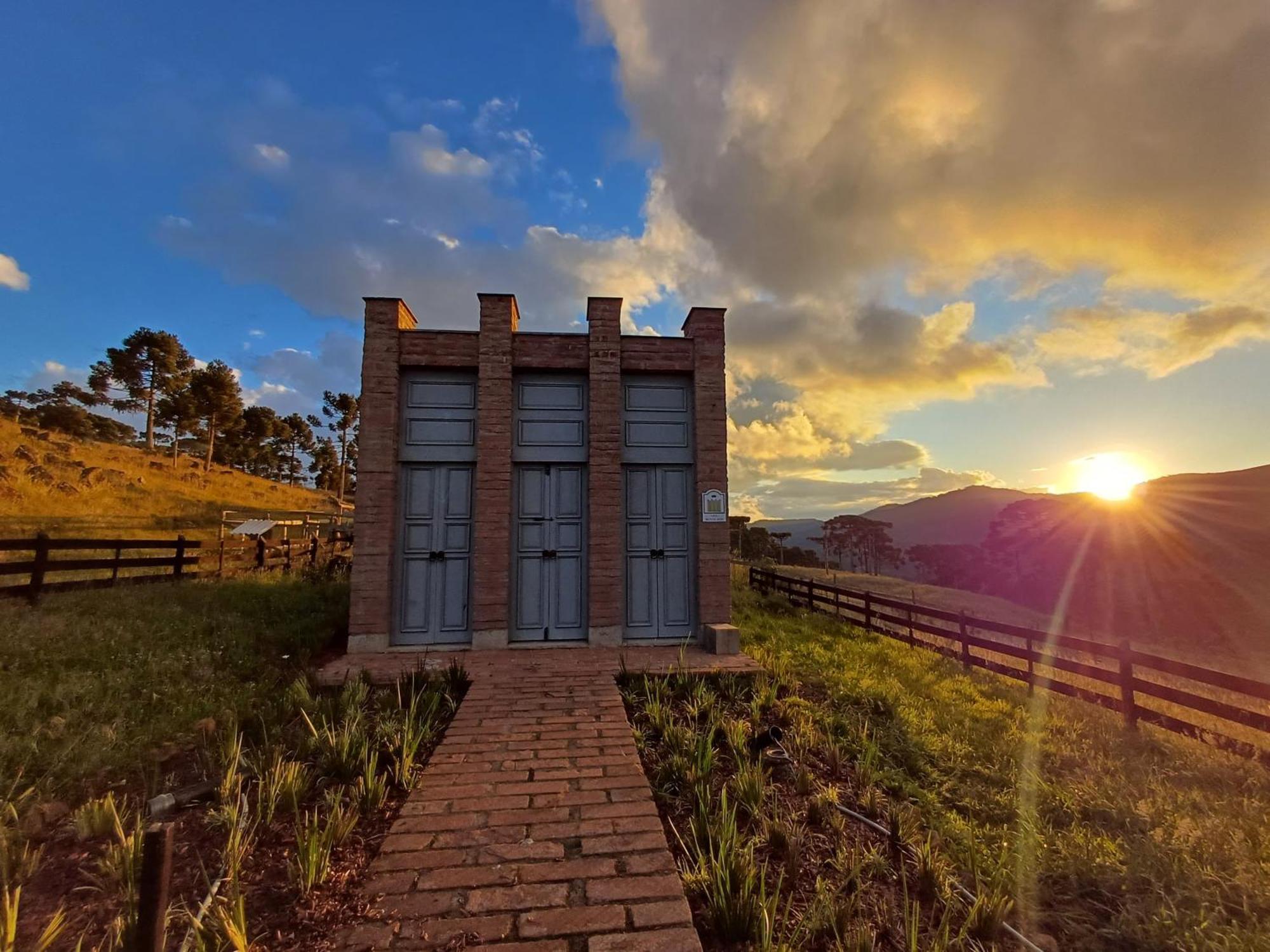 Monte Siao Chateau 乌鲁比西 外观 照片